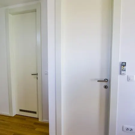 Luce Gold Lejlighed *